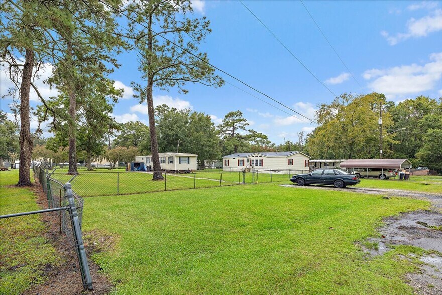 More Photos Of 4676 Lambing Rd, Jacksonville Manufactured Housing Mobile Home Park For Sale