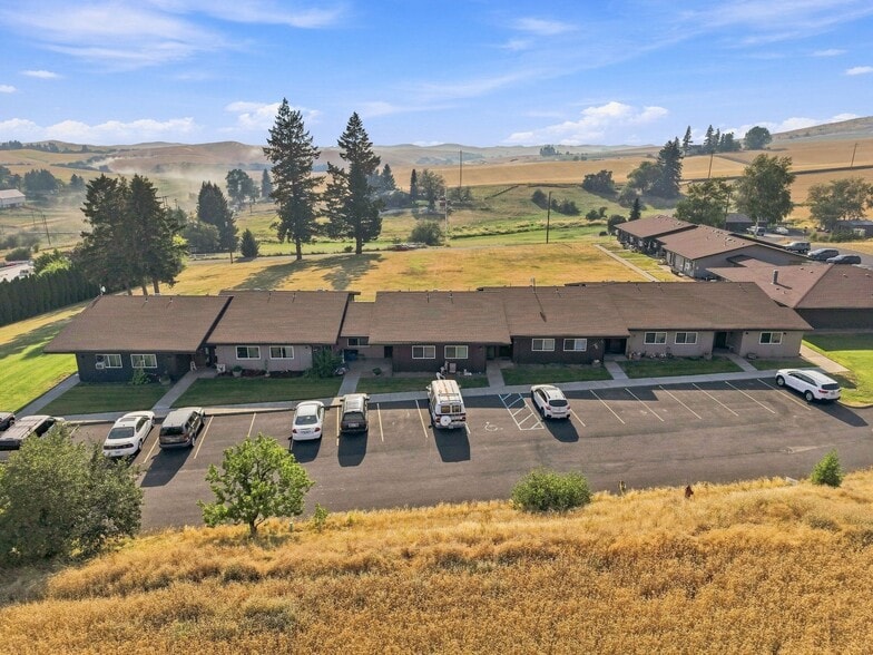 More Photos Of 540 N Madison St, Tekoa Apartments For Sale