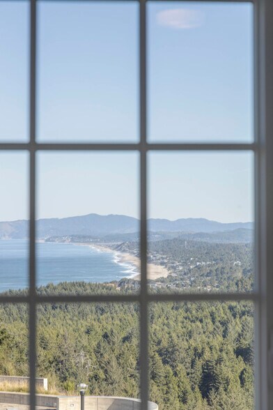 More Photos Of 1152 Seascape ave, Depoe Bay Apartments For Sale