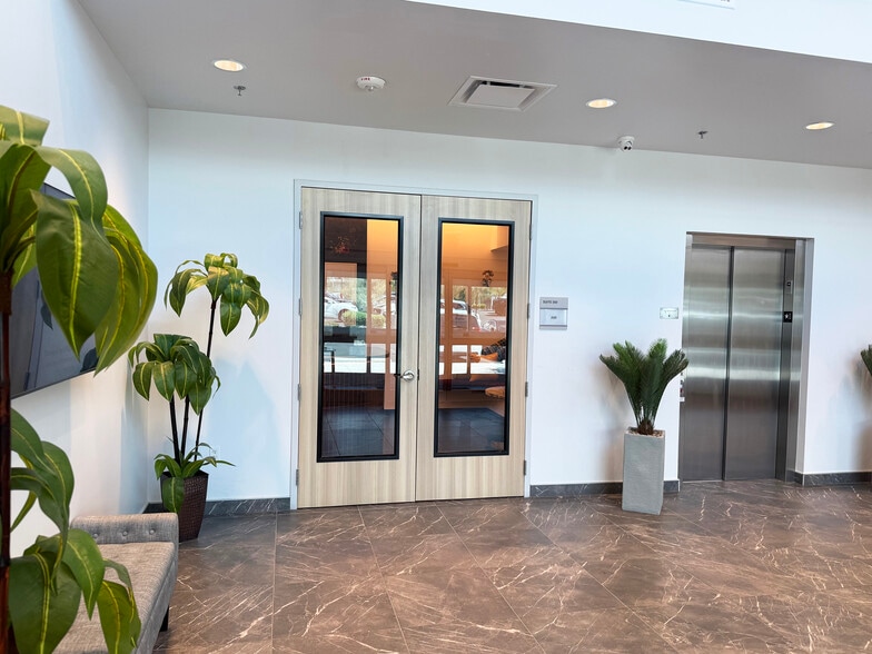 More Photos Of , Las Vegas Office For Sale