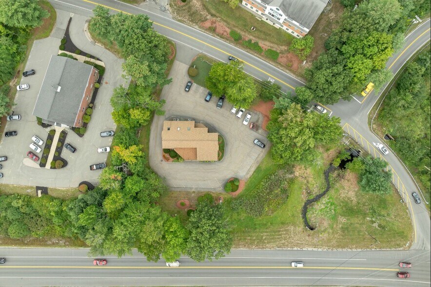 More Photos Of 1 Buttrick Rd, Londonderry Office For Sale