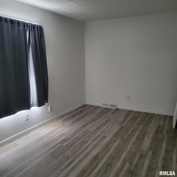 More Photos Of , Davenport Multifamily For Sale
