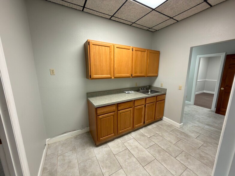 More Photos Of 3201 SW 34th Ave, Ocala Office For Lease