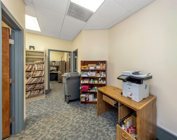 More Photos Of 2346 Drew St, Clearwater Office For Sale