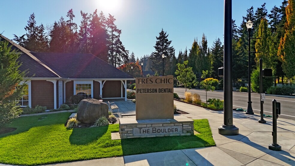 More Photos Of 16500 Boones Ferry Rd, Lake Oswego Unknown For Lease