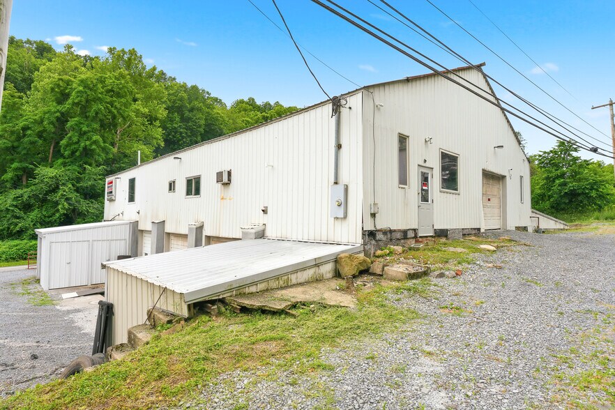 More Photos Of 622 Blue Horizon Dr, Morgantown Auto Repair For Sale