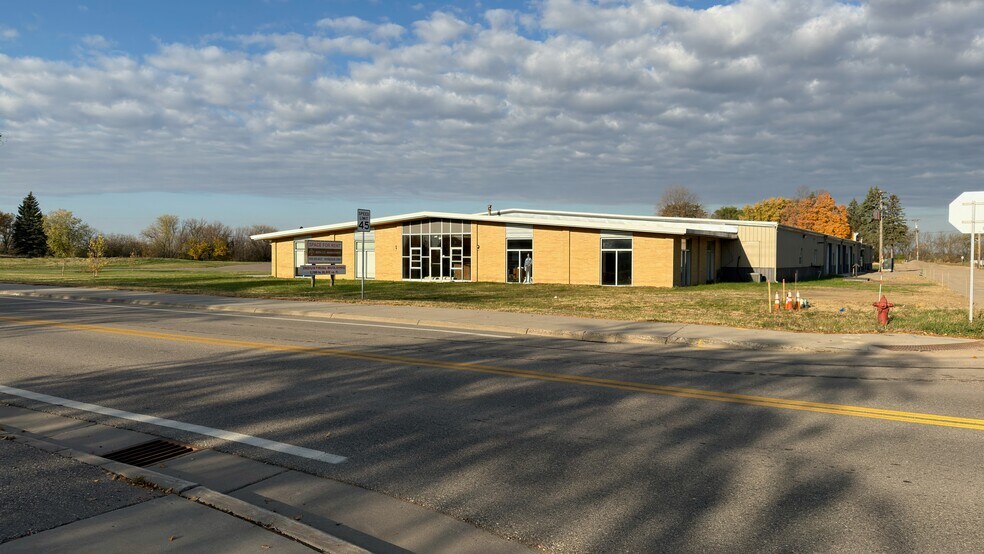 More Photos Of 701-709 Jefferson Ave SW, Watertown Warehouse For Lease