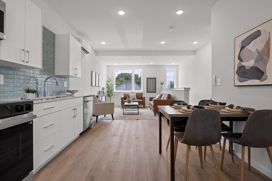 More Photos Of 1602 N Central St, Knoxville Apartments For Sale