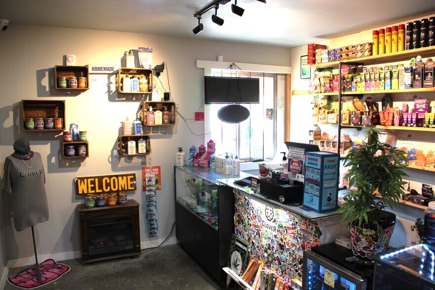 More Photos Of 210 E Fourth St, Colome Freestanding For Sale