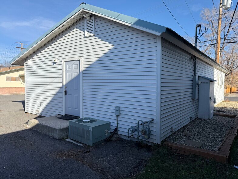 More Photos Of 40 N McDow St, Susanville Industrial For Sale