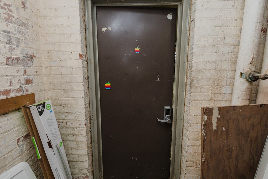 More Photos Of 920 Millington St, Winfield Storefront Retail Office For Sale