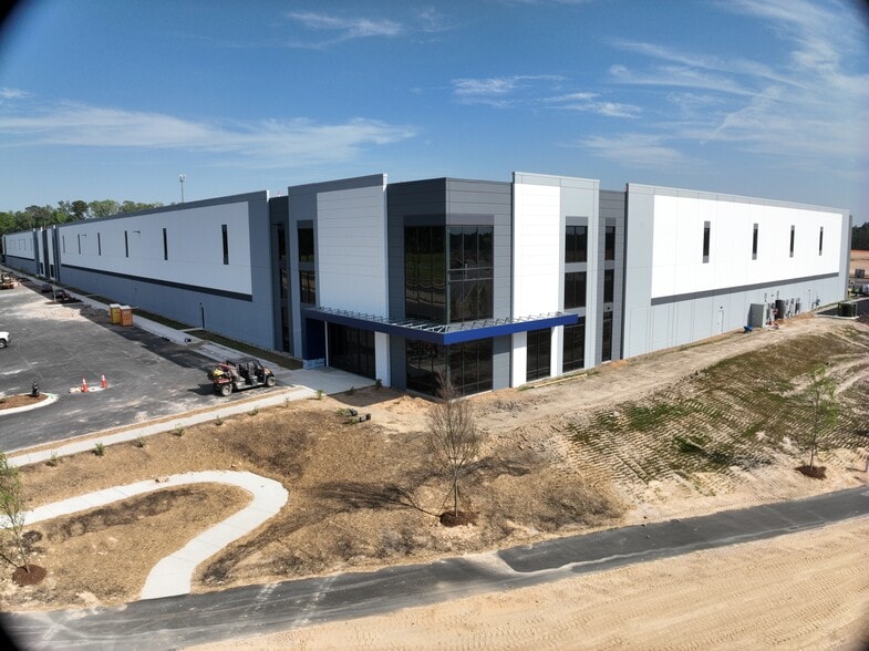 More Photos Of 1C Wendell Valley Blvd, Wendell Warehouse For Sale