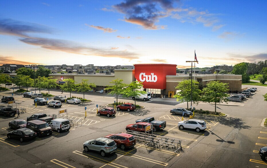 More Photos Of 2700 39th Ave NE, Saint Anthony Unknown For Sale