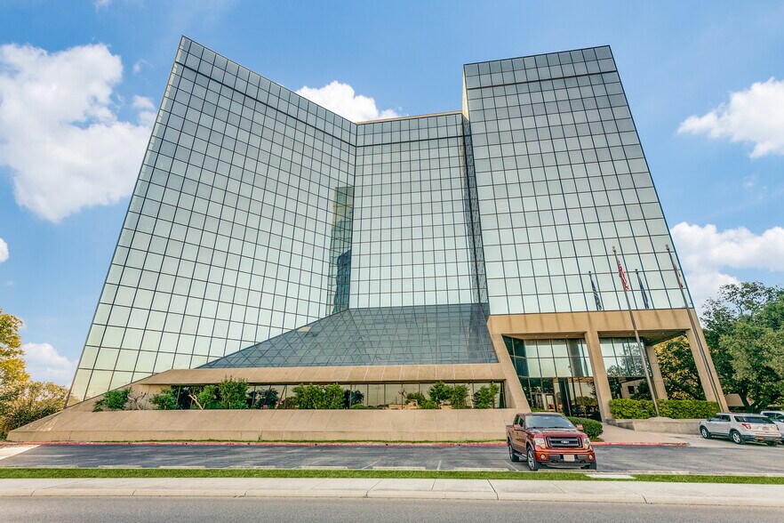 More Photos Of 1250 NE Loop 410, San Antonio Office For Lease