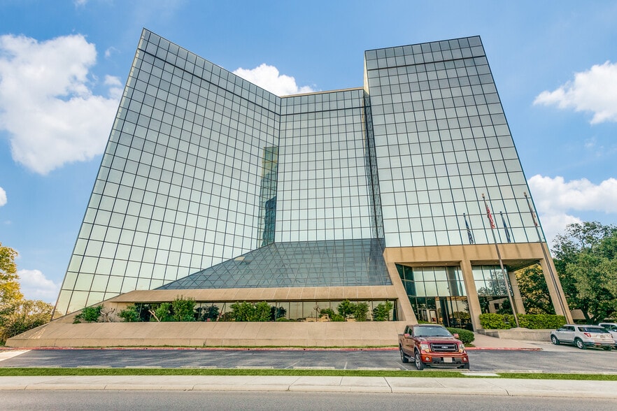 More Photos Of 1250 NE Loop 410, San Antonio Office For Lease