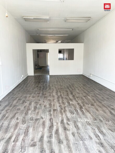 More Photos Of 363 S Fairfax Ave, Los Angeles Storefront Retail Office For Lease