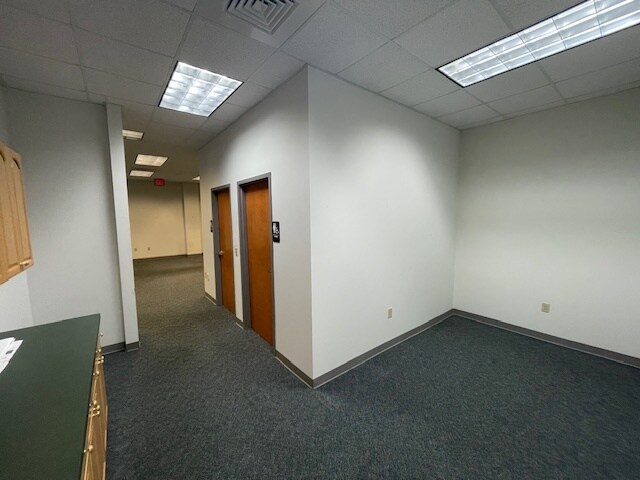 More Photos Of 5621 Departure Dr, Raleigh Light Distribution For Sale