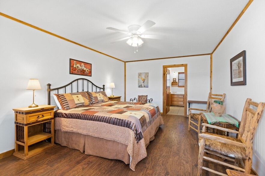 More Photos Of 5322 State Hwy 16 N, Bandera Hospitality For Sale