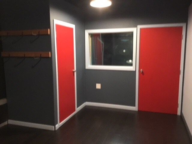More Photos Of 1655 S Compton Ave, Los Angeles Manufacturing For Sale