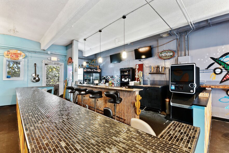 More Photos Of 766-772 Northlake Blvd, Lake Park Restaurant For Lease