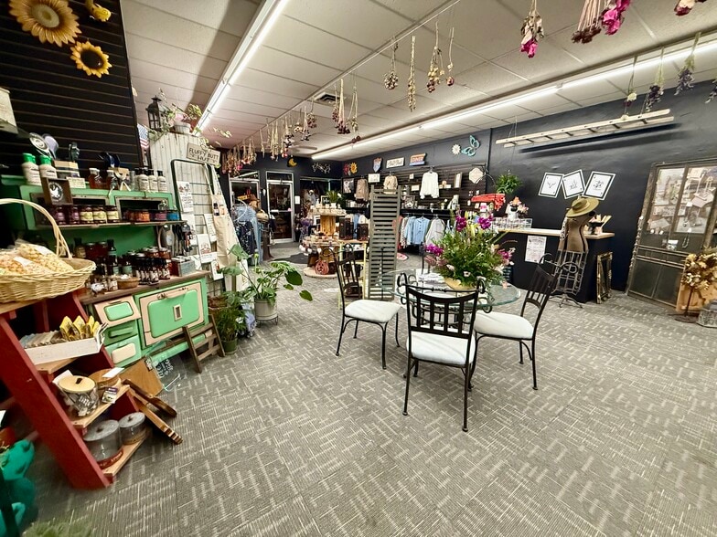 More Photos Of 219 Main St, Chadron Storefront For Sale