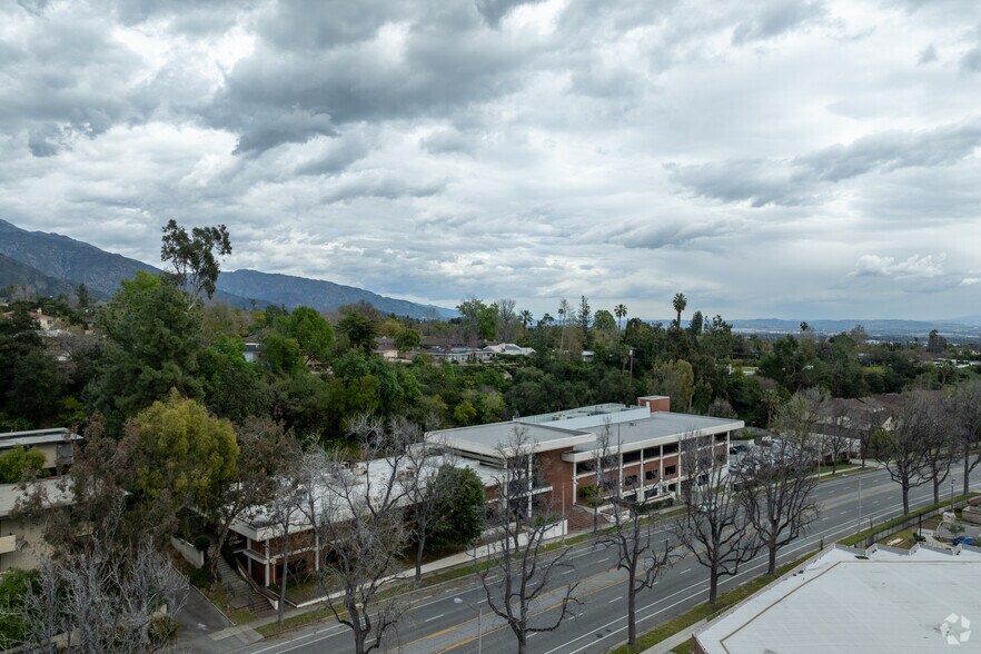 More Photos Of 600 N Rosemead Blvd, Pasadena Office For Sale