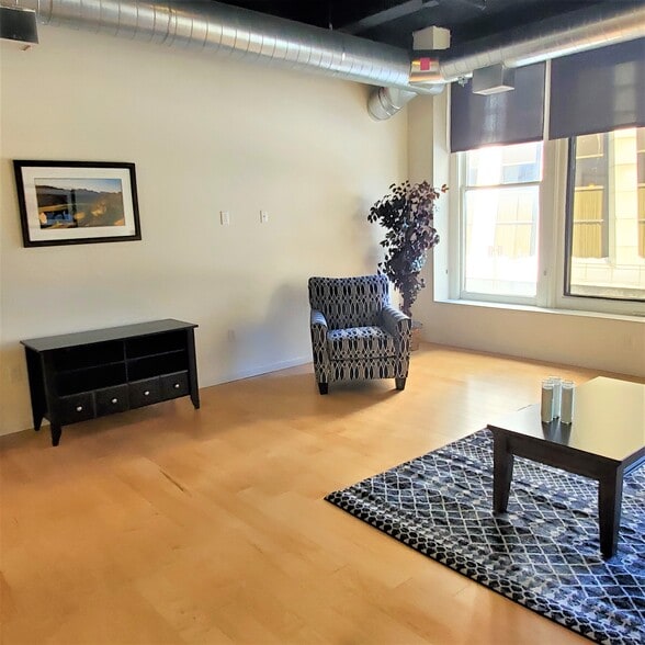 More Photos Of 49 Stone St, Rochester Apartments For Sale