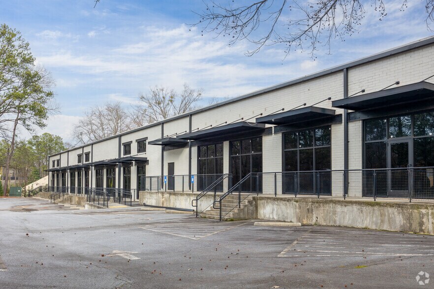 Primary Photo Of 3586 Pierce Dr NE, Chamblee Office For Sale