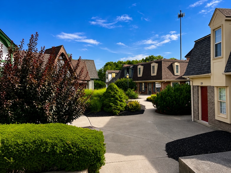 More Photos Of 8401 Claude Thomas Rd, Franklin Office For Sale