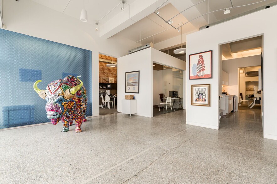 More Photos Of 811 N Broadway Ave, Oklahoma City Office For Lease