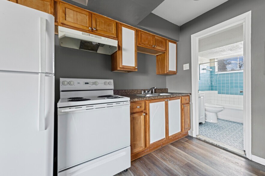 More Photos Of 19625 Conant, Detroit Multifamily For Sale