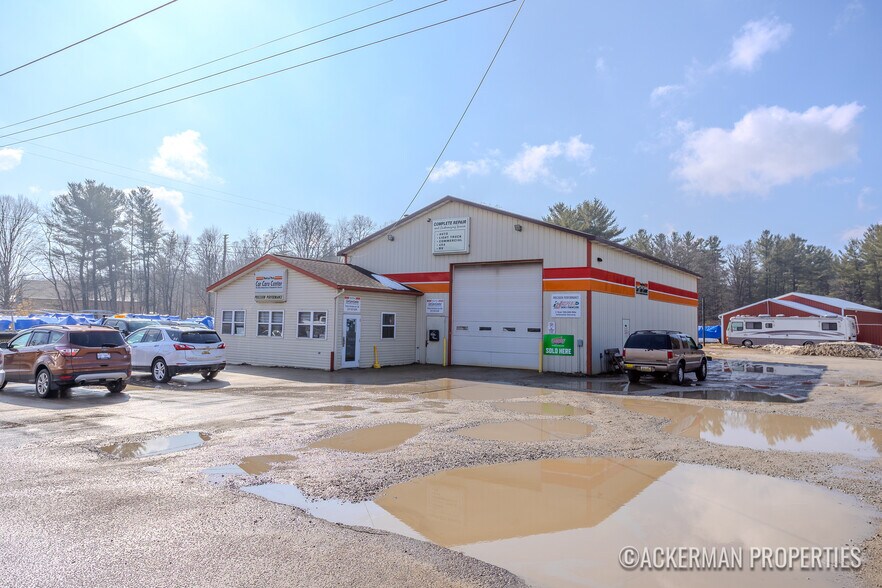 Primary Photo Of 8259 S Mason Dr, Newaygo Auto Repair For Sale