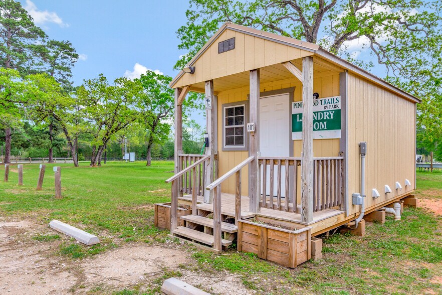 More Photos Of 16789 Butera Rd, Magnolia Trailer Camper Park For Sale