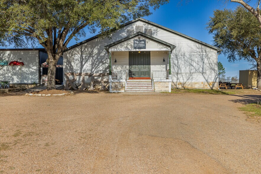 More Photos Of , Round Top Unknown For Sale