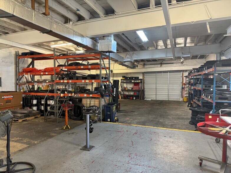 More Photos Of 31-33 Industrial Hwy, Essington Warehouse For Sale