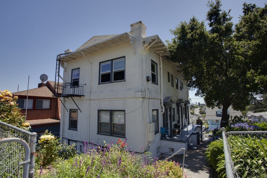 More Photos Of 1364 E 27th St, Oakland Apartments For Sale