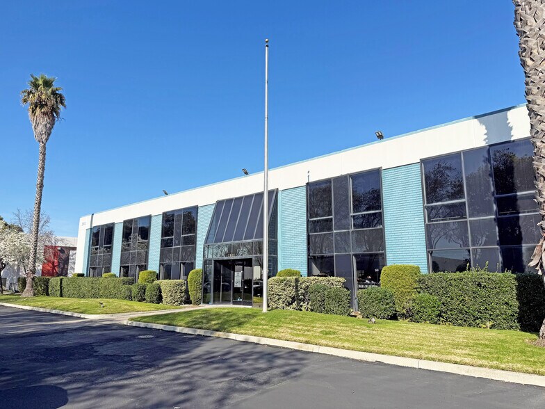 Primary Photo Of 2811 Faber St, Union City Light Manufacturing For Lease