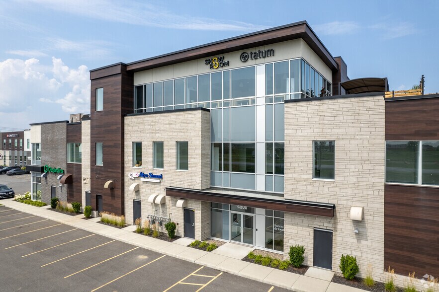 More Photos Of 4500 Ch Du Crépuscule, St-Mathieu-de-Beloeil Office For Lease