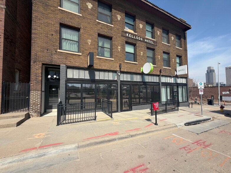 Primary Photo Of 2450-2454 Harney St, Omaha Storefront Retail Office For Lease