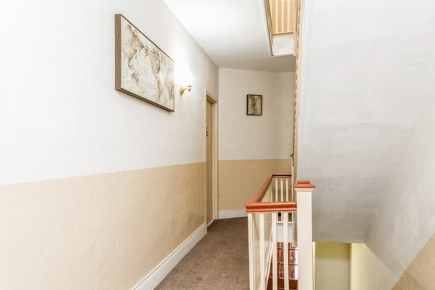 More Photos Of 4132 53rd St, Woodside Apartments For Sale