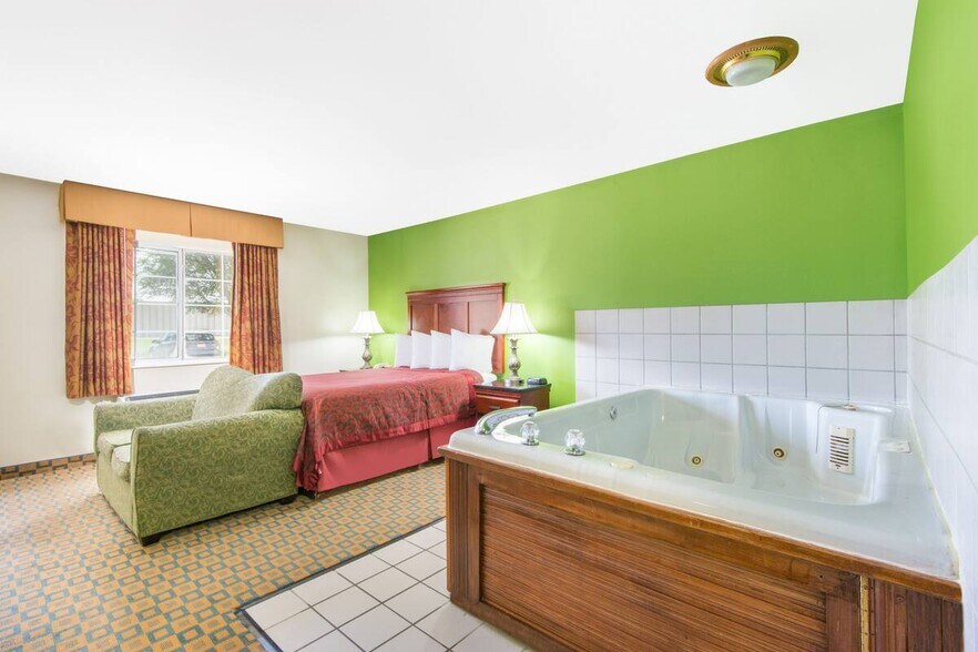 More Photos Of 4875 S Laura St, Wichita Hospitality For Sale