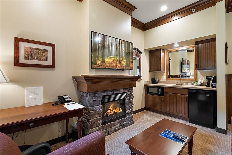 More Photos Of 3943 N Skookum Rd, Luther Hotel For Sale