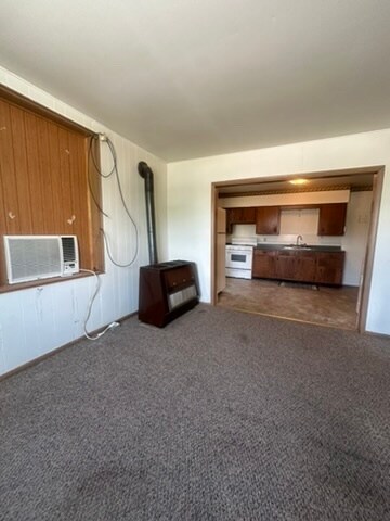 More Photos Of 418 E Washington St, Arma Storefront Retail Residential For Sale