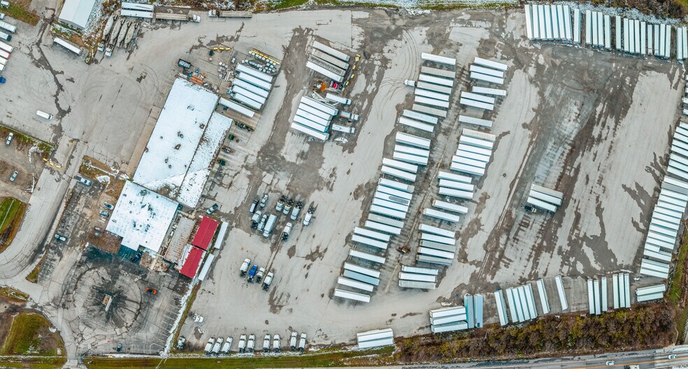 More Photos Of 1800 Progress Way, Jeffersonville Service For Lease