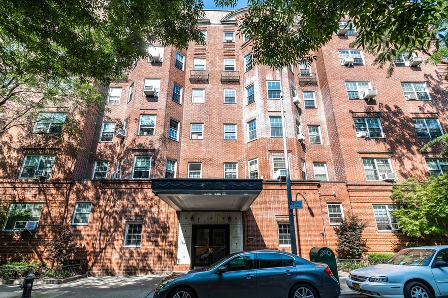 Primary Photo Of 3524 78th St, Jackson Heights Medical For Sale