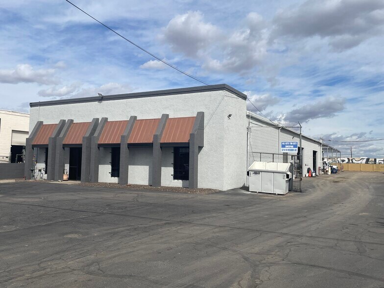 More Photos Of 5218 W Missouri Ave, Glendale Warehouse For Sale