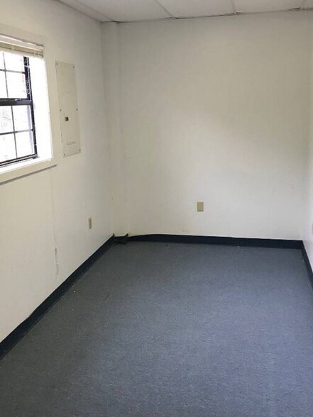More Photos Of 1754-1774 Texas St, Natchitoches Office For Lease