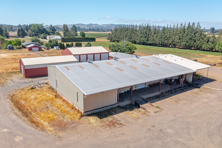 More Photos Of 6494 Windsor Island Rd N, Keizer Manufacturing For Lease