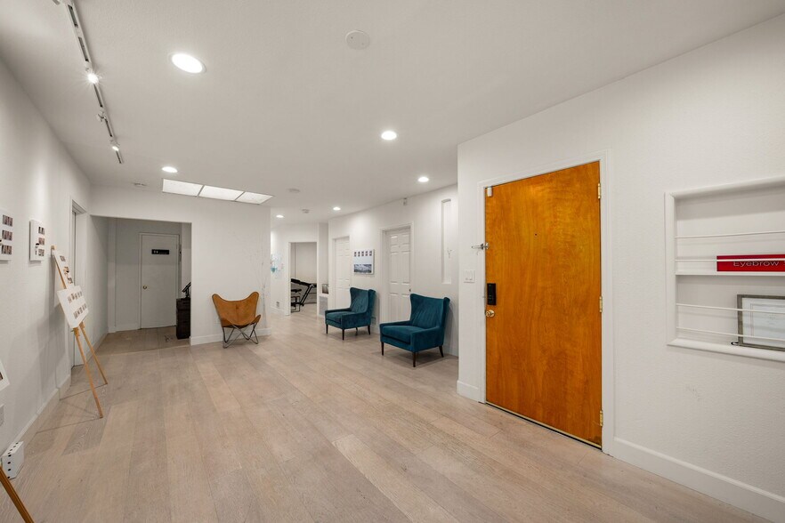 More Photos Of 607 N Anaheim Blvd, Anaheim Office For Sale