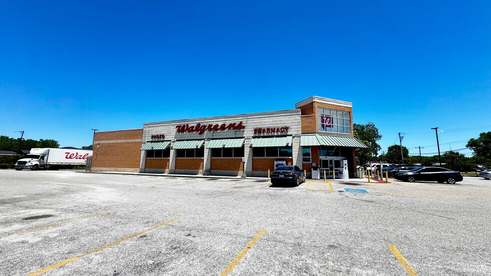 More Photos Of 201 N Lafayette Dr, Sumter Drugstore For Sale